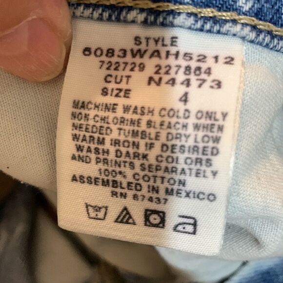 Faded Glory size 4 cut-off & bleached high waist short shorts - Picture 6 of 8